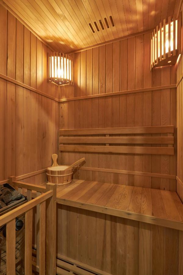 Centre ville à pied Appt avec SAUNA, Linge, Wifi, Stationnement Gratuit Vannes Extérieur photo