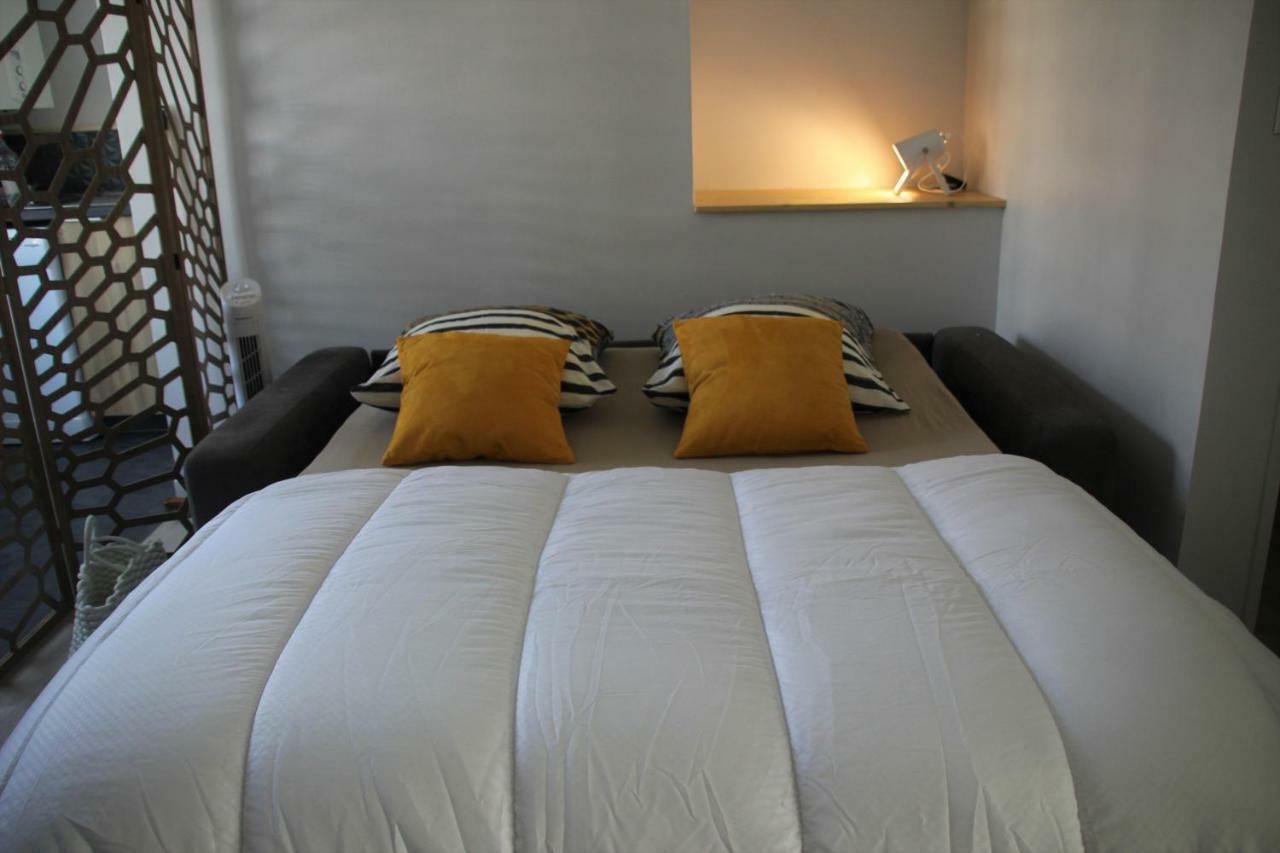 Centre ville à pied Appt avec SAUNA, Linge, Wifi, Stationnement Gratuit Vannes Extérieur photo